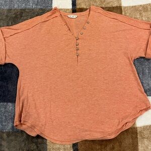Coral Buttoned Short Sleeve Top